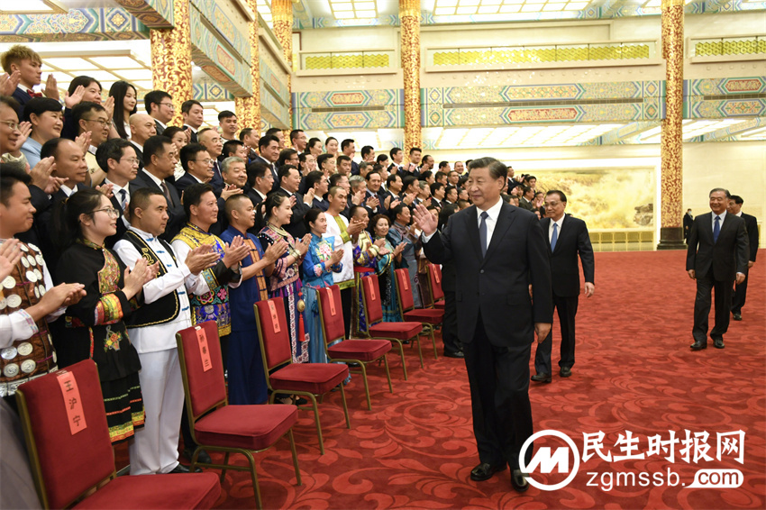 第六届全国少数民族文艺会演开幕式文艺晚会在京举行