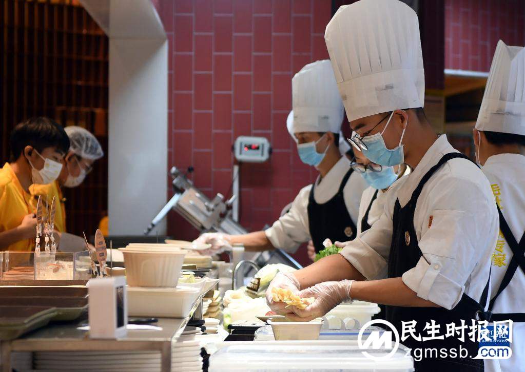 郑州有序恢复餐饮堂食