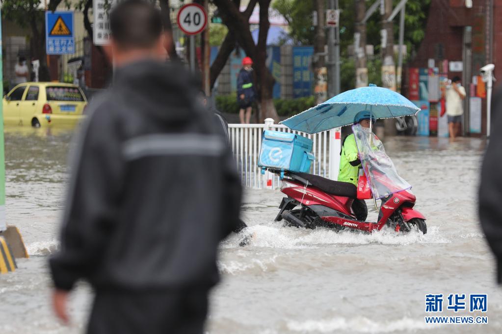 台风“卢碧”影响福建厦门