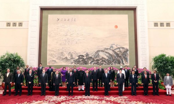 习近平接受外国新任驻华大使递交国书